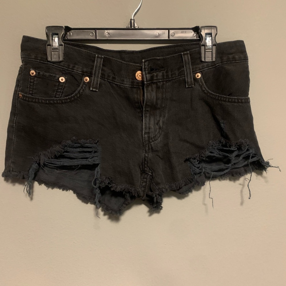 levi black ripped shorts